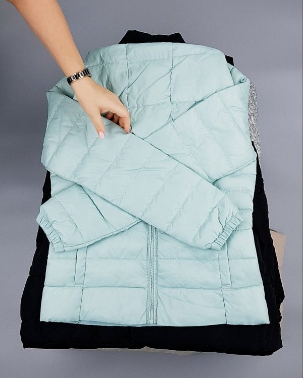 Фотография  990 - Верхняя одежда ONLY 104#10 кг, ЛОТ №7193 оптом в Пскове и Псковской области