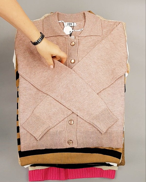 Фотография  656 - Джемпера Bestseller 104#7 кг, ЛОТ №7227 оптом в Пскове и Псковской области