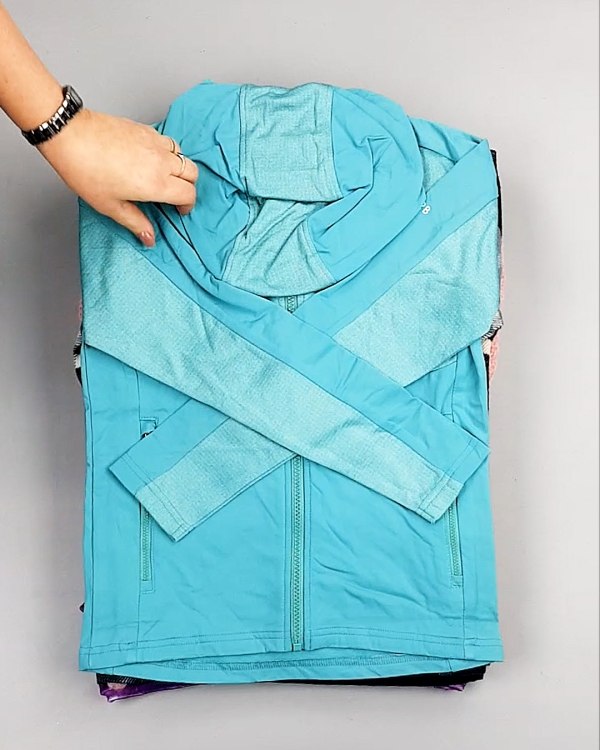 Фотография  396 - KIDS mix Italy 114#5 кг, ЛОТ №7285 оптом в Пскове и Псковской области