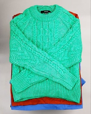 Купить Bestseller Winter mix 104#15 кг, ЛОТ №7347 оптом в Пскове и Псковской области