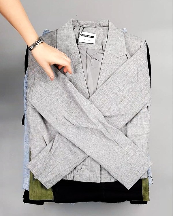 Фотография  859 - Bestseller Winter mix 104#15 кг, ЛОТ №7347 оптом в Пскове и Псковской области