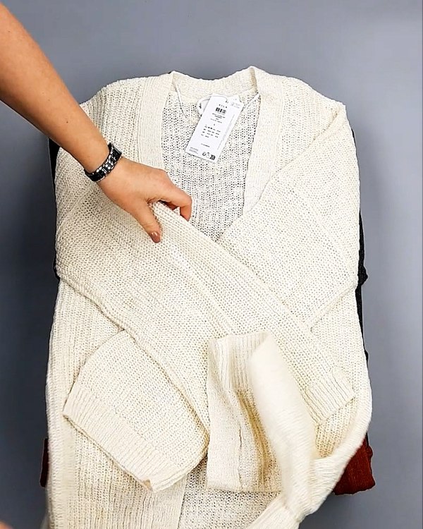 Фотография  733 - Кардиганы VILA W 104#7 кг, ЛОТ №7381 оптом в Пскове и Псковской области