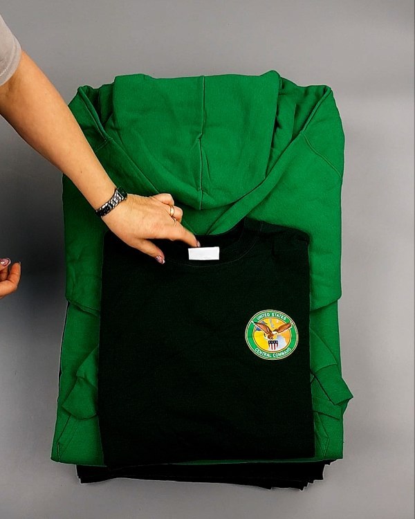 Фотография  511 - Толстовки м/ж (Sweat Tops)#20 кг, ЛОТ №7431 оптом в Пскове и Псковской области