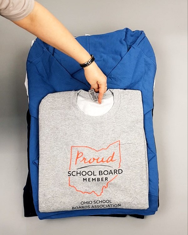 Фотография  555 - Толстовки м/ж (Sweat Tops)#20 кг, ЛОТ №7434 оптом в Пскове и Псковской области