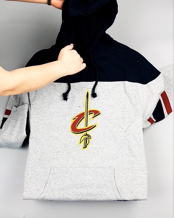 Фотография  421 - HOODIE CAN 084#10 кг, ЛОТ №7426 оптом в Пскове и Псковской области