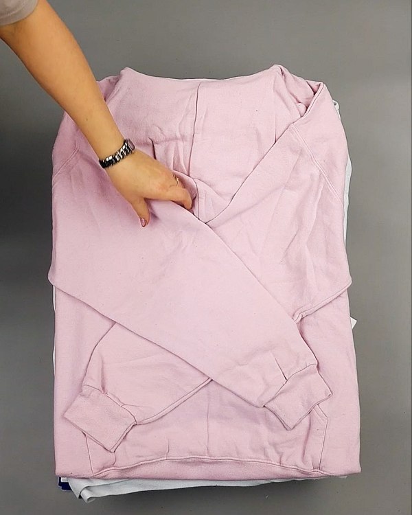 Фотография  887 - Толстовки м/ж (Sweat Tops)#20 кг, ЛОТ №7435 оптом в Пскове и Псковской области