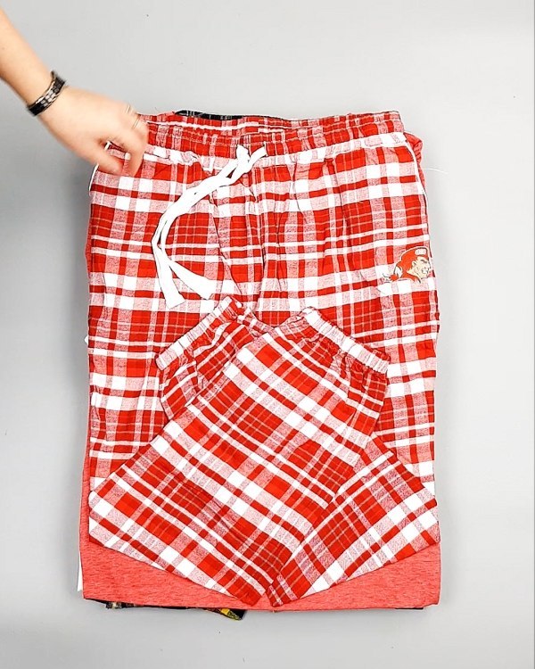 Фотография  257 - Домашняя одежда CAN 104#10 кг, ЛОТ №7328 оптом в Пскове и Псковской области