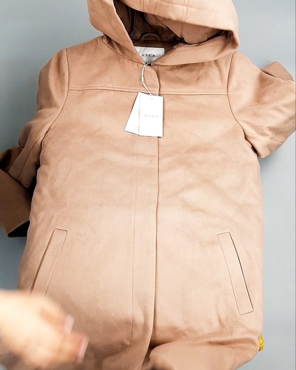 Фотография  651 - Пальто Bestseller 104#10 кг, ЛОТ №7557 оптом в Пскове и Псковской области