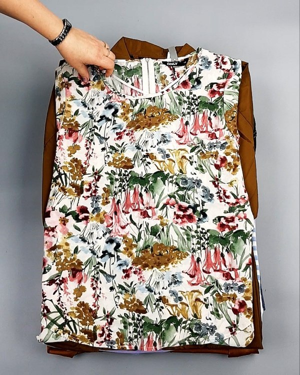 Фотография  551 - Bestseller Summer mix 104#15 кг, ЛОТ №7491 оптом в Пскове и Псковской области