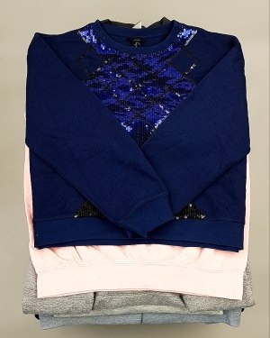 Купить SWEATSHIRT CAN 084#10 кг, ЛОТ №7617 оптом в Пскове и Псковской области