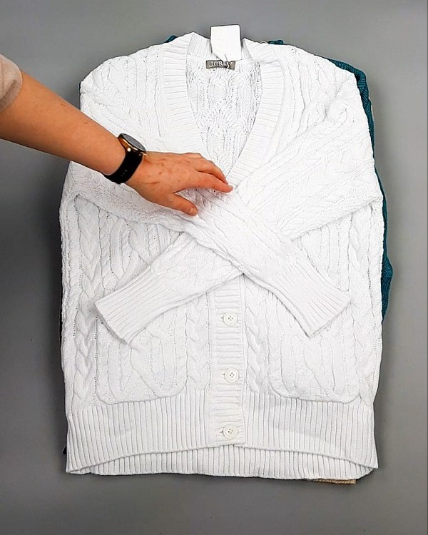 Фотография  472 - Джемпера СТОК CAN 084#7 кг оптом в Пскове и Псковской области