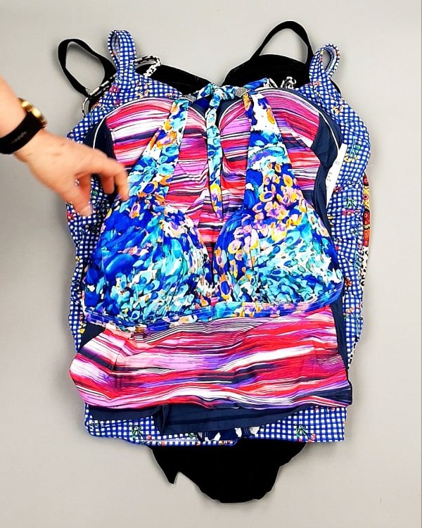 Фотография  550 - Купальники СТОК CAN 124#5 кг, ЛОТ №7688 оптом в Пскове и Псковской области