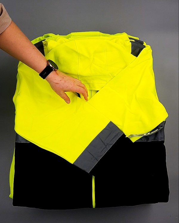 Фотография  406 - FILA CAN 084#7 кг, ЛОТ №7631 оптом в Пскове и Псковской области