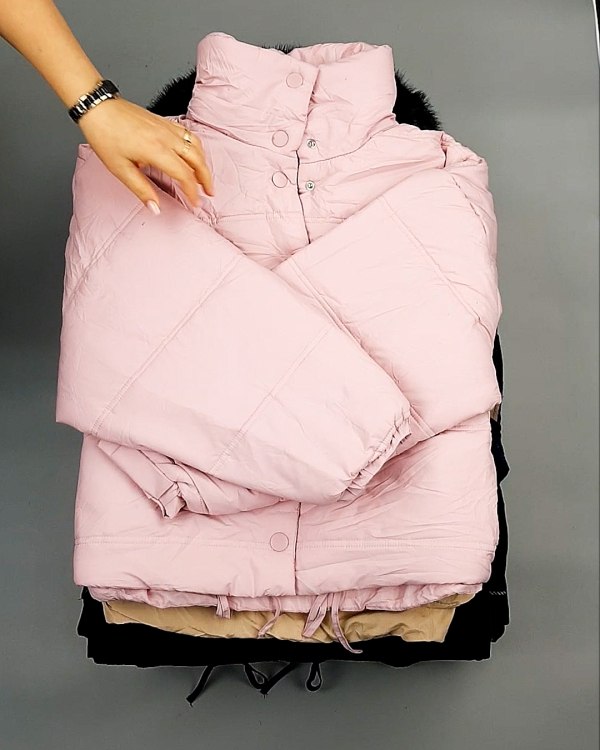 Фотография  926 - Верхняя одежда AMAZON жен 015#10 кг, ЛОТ №7714 оптом в Пскове и Псковской области