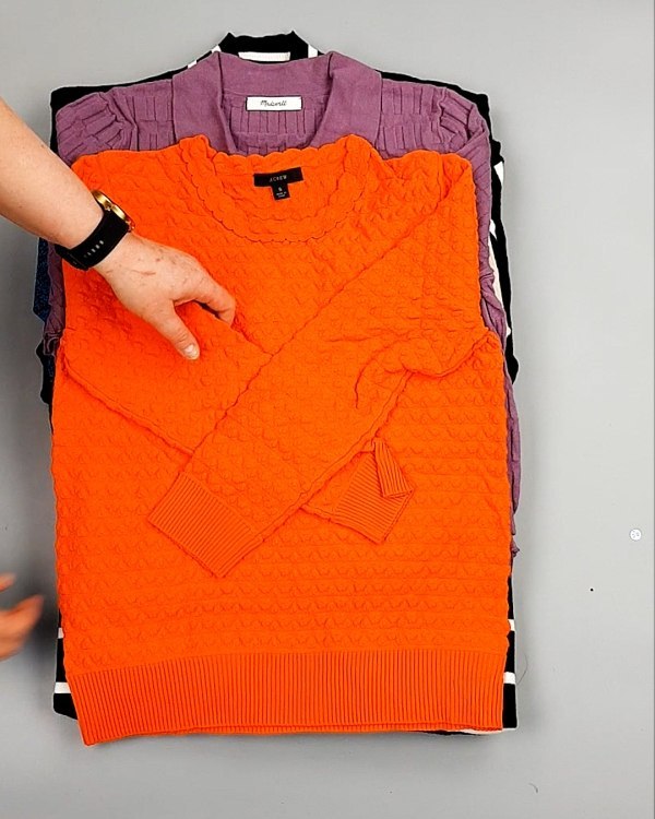 Фотография  762 - Джемпера легкие СТОК CAN 084#7 кг оптом в Пскове и Псковской области