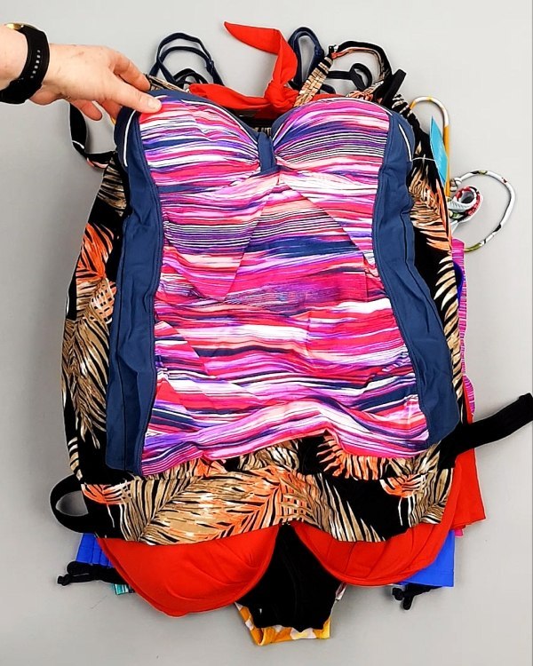 Фотография  309 - Купальники СТОК CAN 124#5 кг, ЛОТ №7686 оптом в Пскове и Псковской области