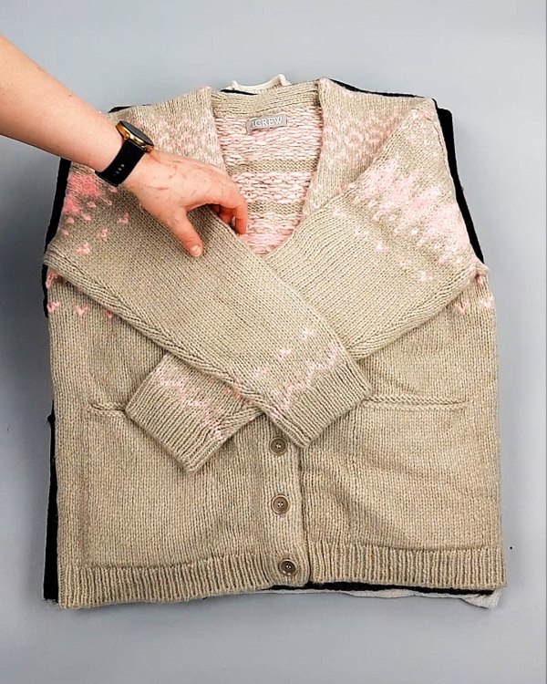 Фотография  213 - Джемпера СТОК CAN 084#7 кг, ЛОТ №7649 оптом в Пскове и Псковской области