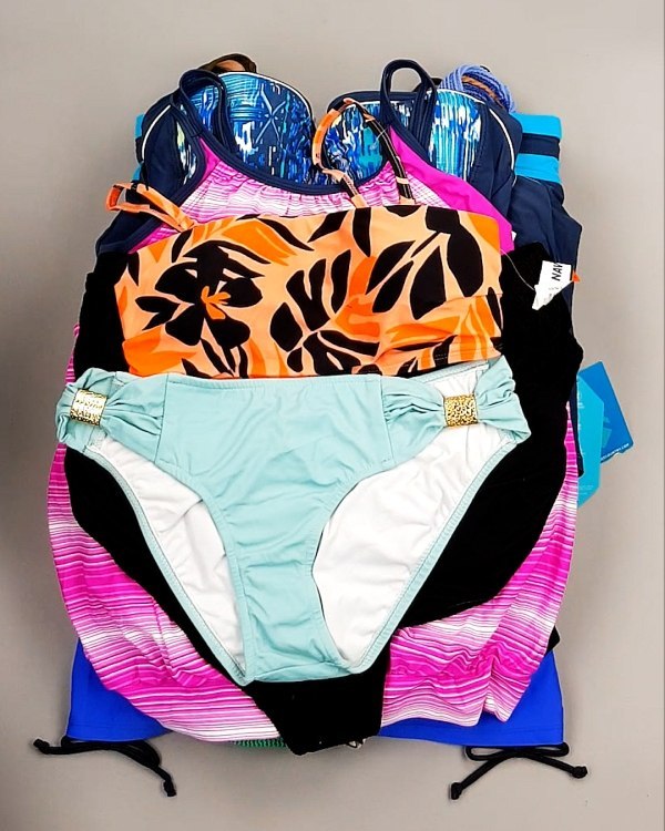 Фотография  412 - Купальники СТОК CAN 124#5 кг, ЛОТ №7689 оптом в Пскове и Псковской области