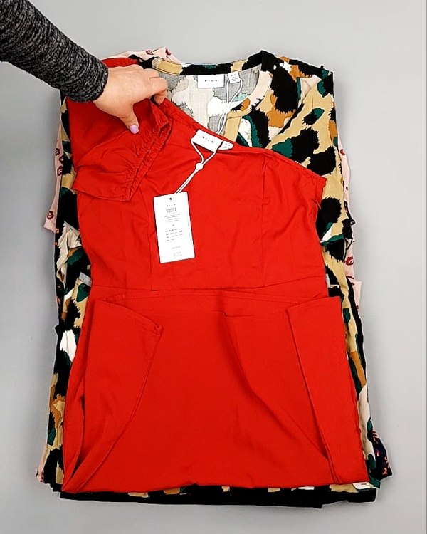 Фотография  131 - Платья VILA Summer 104#5 кг, ЛОТ №7833 оптом в Пскове и Псковской области