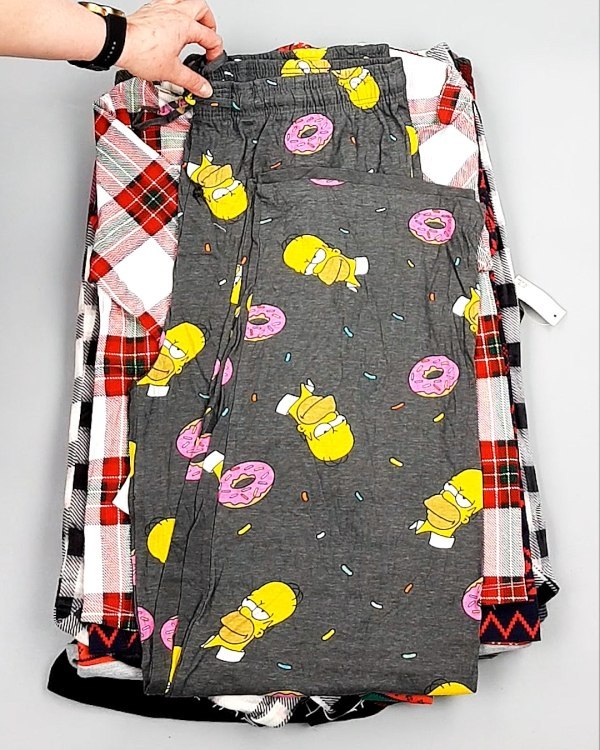 Фотография  915 - Домашняя одежда м/ж AMAZON 015#7 кг, ЛОТ №7783 оптом в Пскове и Псковской области