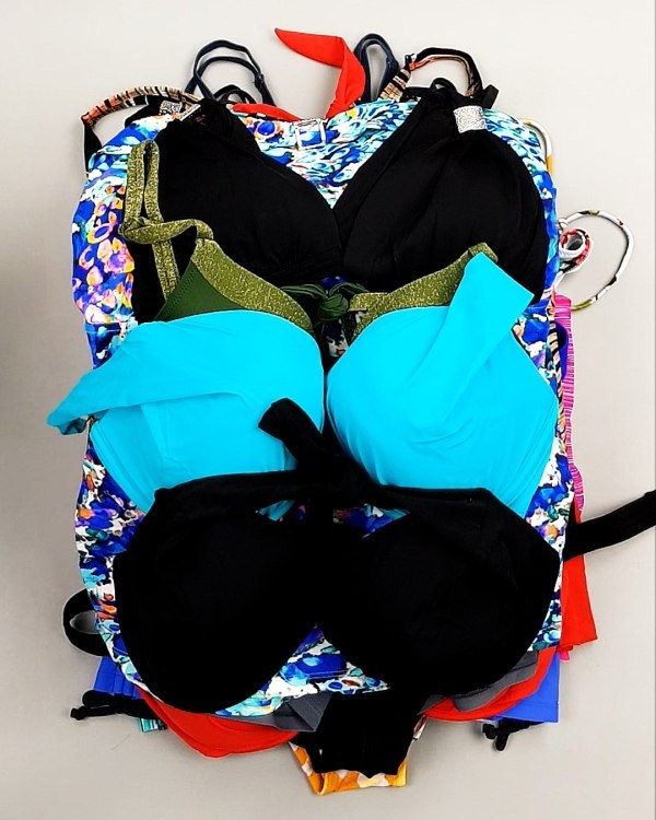 Фотография  231 - Купальники СТОК CAN 124#5 кг, ЛОТ №7686 оптом в Пскове и Псковской области