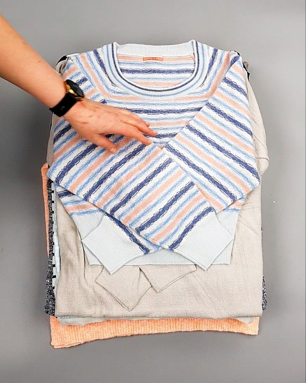 Фотография  862 - Джемпера легкие СТОК CAN 084#7 кг, ЛОТ №7635 оптом в Пскове и Псковской области