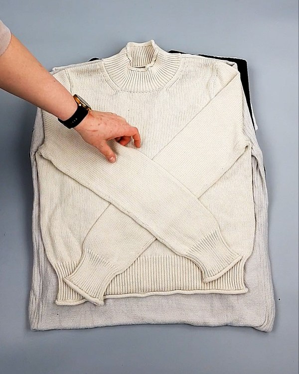 Фотография  833 - Джемпера СТОК CAN 084#7 кг, ЛОТ №7649 оптом в Пскове и Псковской области