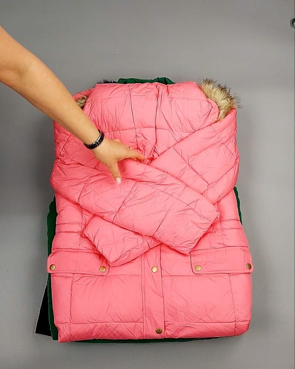 Фотография  163 - Верхняя одежда AMAZON жен 015#10 кг, ЛОТ №7712 оптом в Пскове и Псковской области