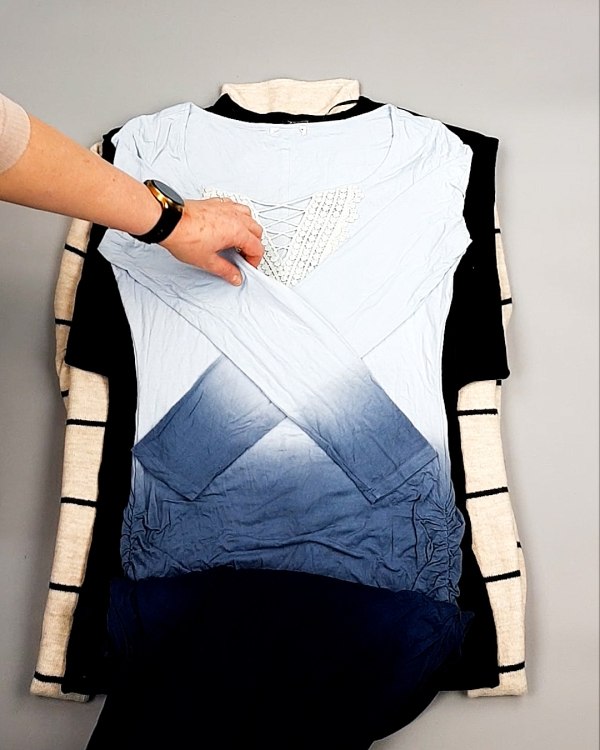 Фотография  863 - Платья СТОК CAN зима 084#7 кг, ЛОТ №7695 оптом в Пскове и Псковской области