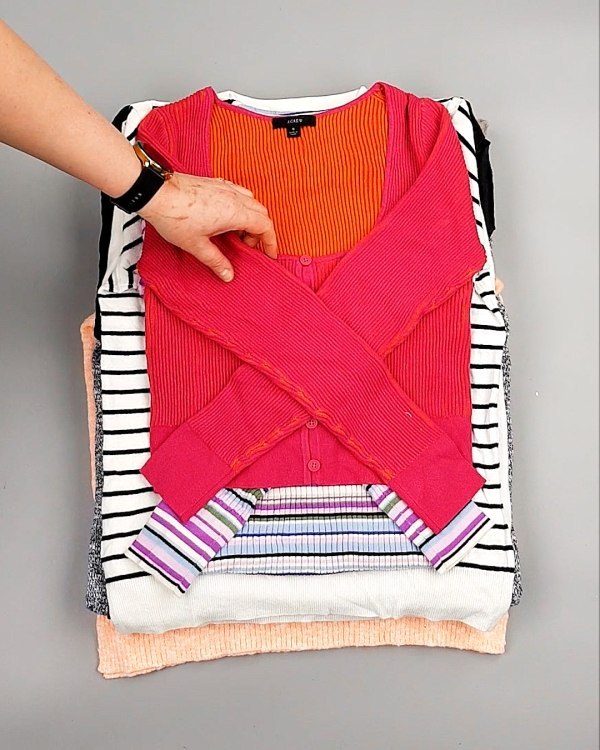 Фотография  818 - Джемпера легкие СТОК CAN 084#7 кг, ЛОТ №7635 оптом в Пскове и Псковской области