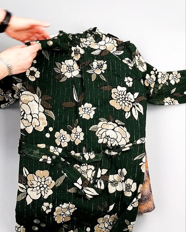 Фотография  755 - Платья СТОК CAN зима 084#7 кг, ЛОТ №7827 оптом в Пскове и Псковской области