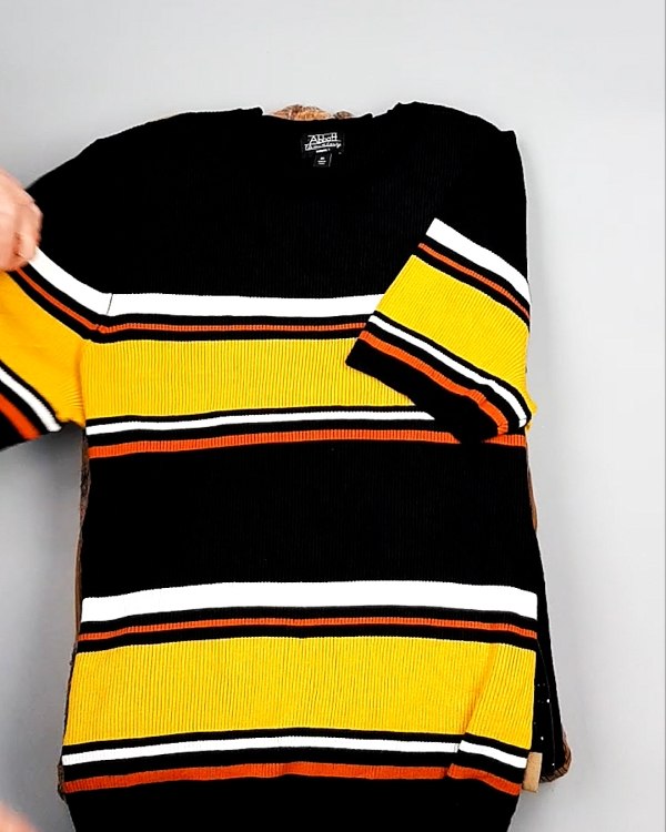 Фотография  650 - Платья СТОК CAN зима 084#7 кг, ЛОТ №7825 оптом в Пскове и Псковской области