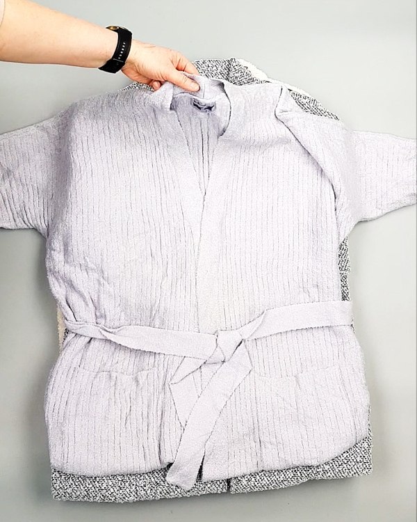 Фотография  423 - Кардиганы СТОК CAN 084#7 кг, ЛОТ №7671 оптом в Пскове и Псковской области