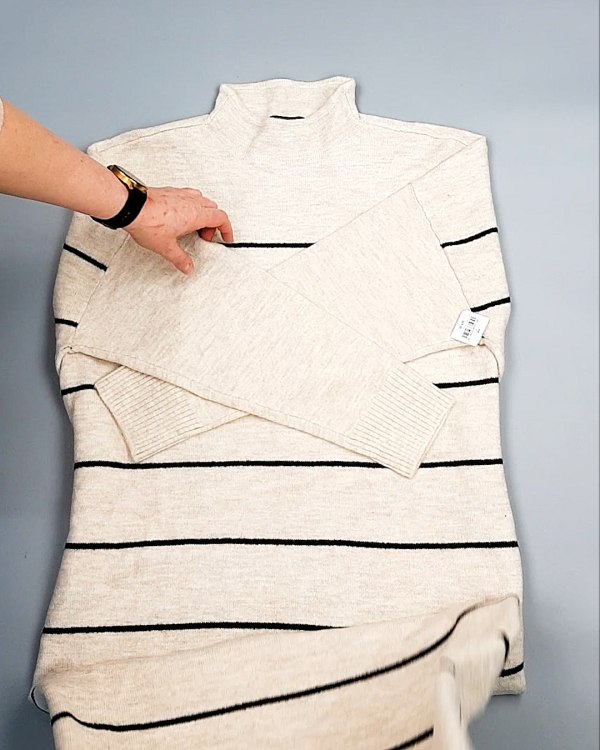 Фотография  781 - Платья СТОК CAN зима 084#7 кг, ЛОТ №7695 оптом в Пскове и Псковской области