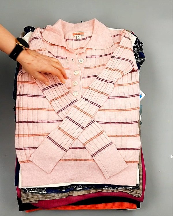 Фотография  490 - Джемпера легкие СТОК CAN 084#7 кг оптом в Пскове и Псковской области