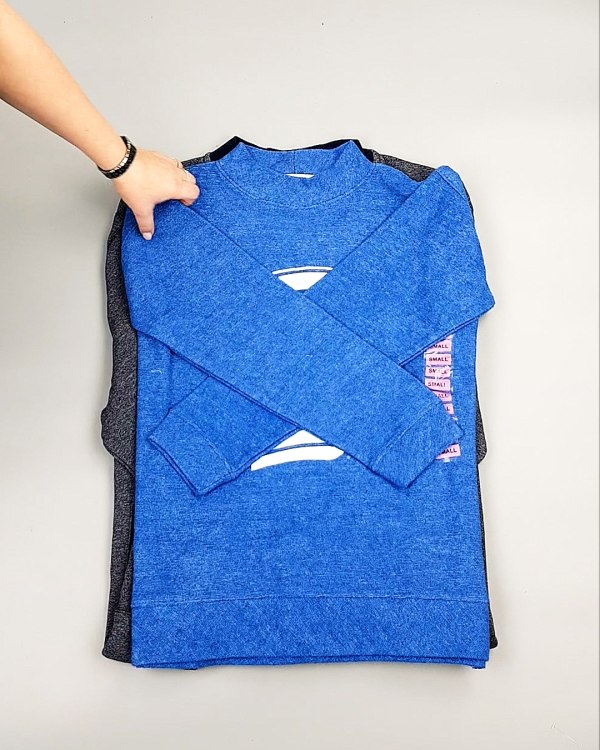 Фотография  191 - SWEATSHIRT CAN 084#10 кг, ЛОТ №7621 оптом в Пскове и Псковской области