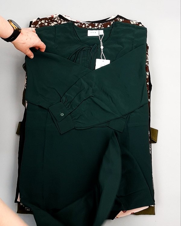 Фотография  982 - Платья VILA Summer 104#5 кг, ЛОТ №7698 оптом в Пскове и Псковской области