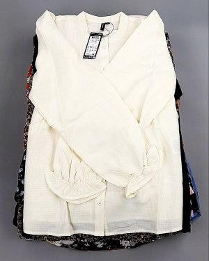 Купить Блузки Bestseller 44#5 кг, ЛОТ №8026 оптом в Пскове и Псковской области