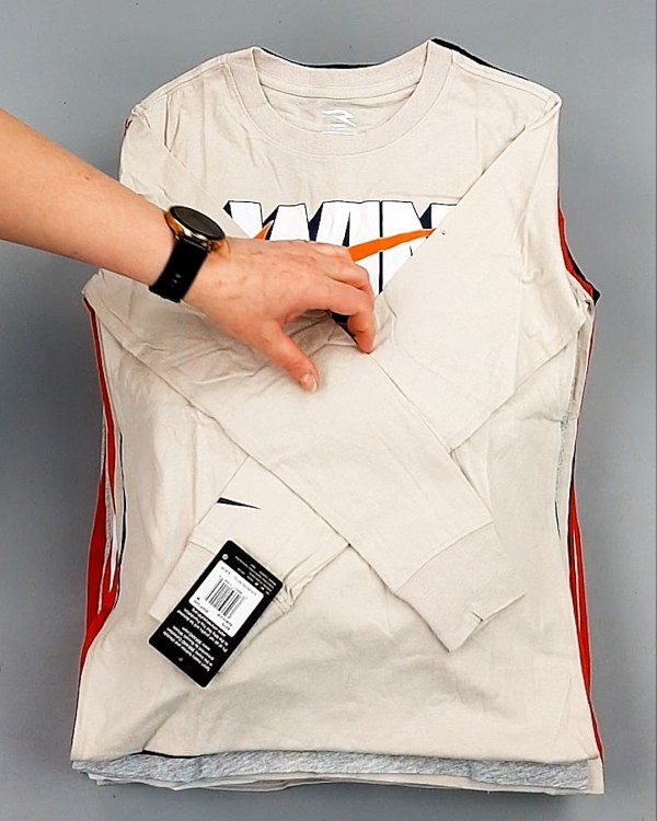 Фотография  392 - Тонковки детские NIKE CAN 084#5 кг, ЛОТ №7971 оптом в Пскове и Псковской области