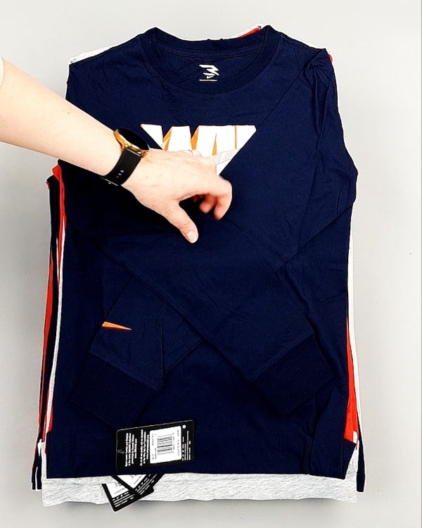 Фотография  748 - Тонковки детские NIKE CAN 084#5 кг, ЛОТ №7970 оптом в Пскове и Псковской области