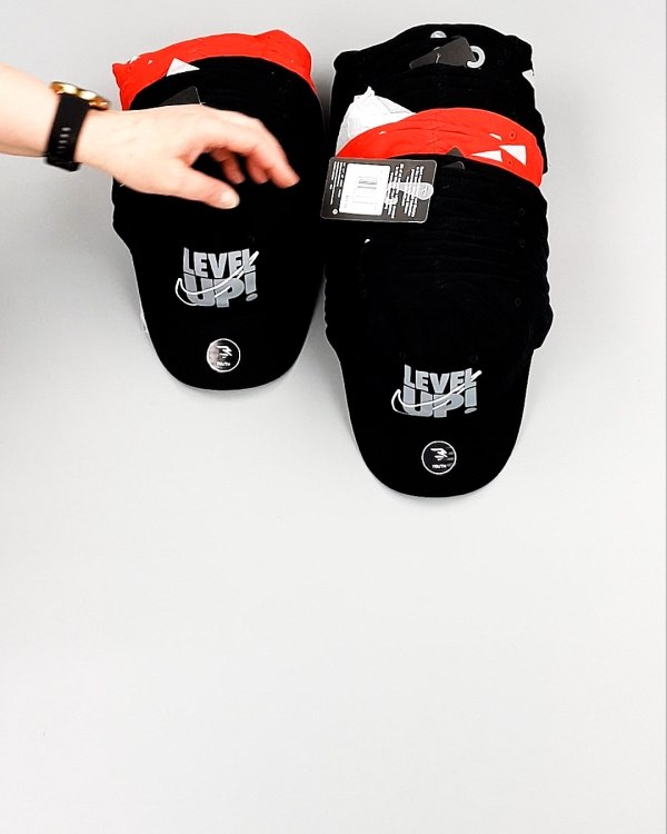 Фотография  399 - Кепки детские CAN 084#5 кг, ЛОТ №7966 оптом в Пскове и Псковской области