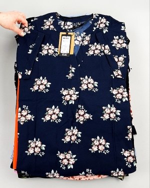 Фотография  579 - Блузки Bestseller 44#5 кг оптом в Пскове и Псковской области