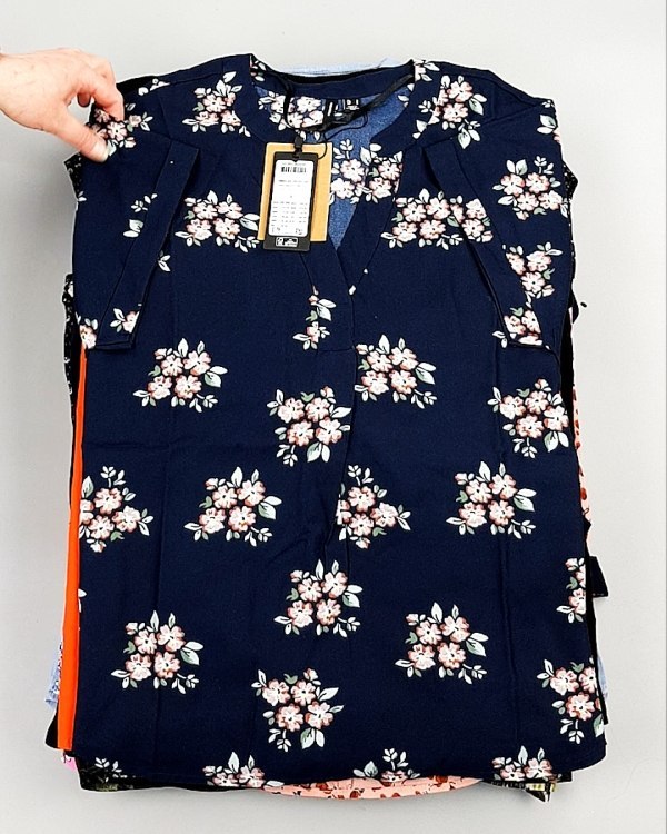 Фотография  406 - Блузки Bestseller 44#5 кг оптом в Пскове и Псковской области