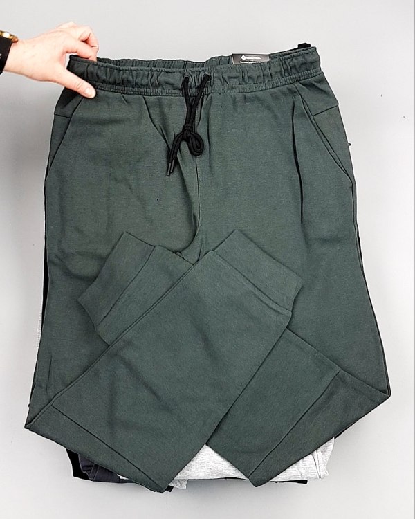 Фотография  149 - Штаны спортивные муж CAN 084#10 кг, ЛОТ №8073 оптом в Пскове и Псковской области