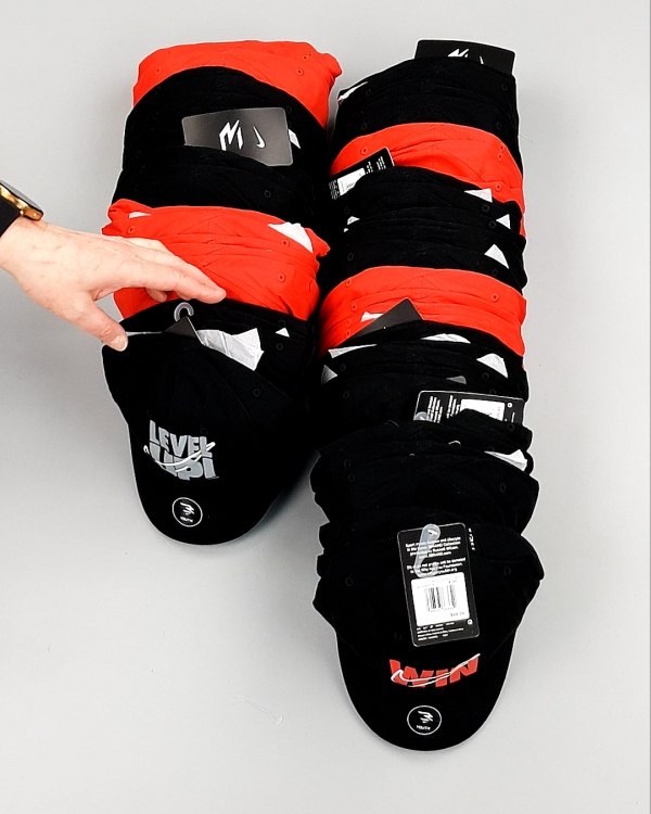 Фотография  837 - Кепки детские CAN 084#5 кг, ЛОТ №7964 оптом в Пскове и Псковской области