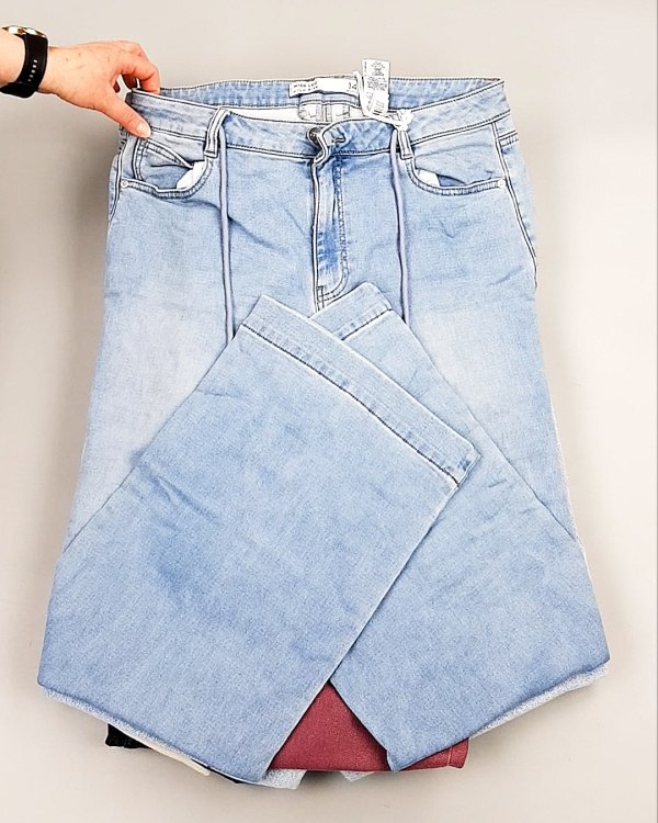 Фотография  475 - Джинсы NEXT Women#10 кг, ЛОТ №8034 оптом в Пскове и Псковской области