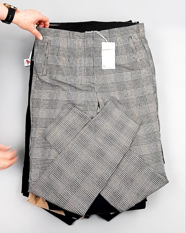 Фотография  912 - Брюки женские лето C&A 025#10 кг оптом в Пскове и Псковской области