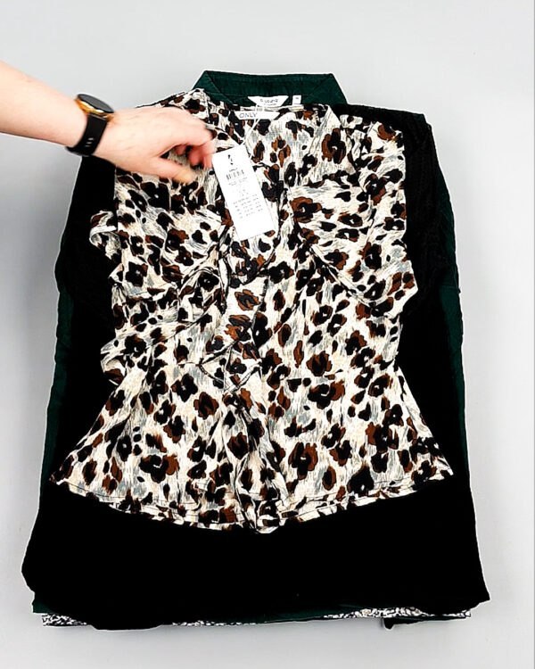 Фотография  783 - Блузки Bestseller+DK 035#5 кг, ЛОТ №8096 оптом в Пскове и Псковской области