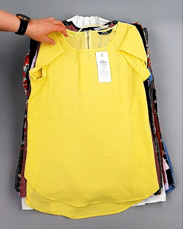 Фотография  909 - Блузки Bestseller 44#5 кг, ЛОТ №8026 оптом в Пскове и Псковской области