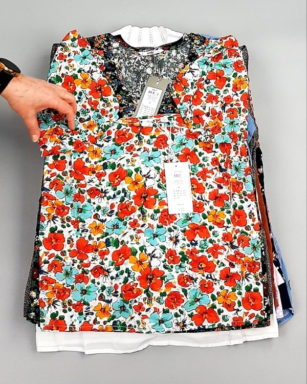 Фотография  715 - Блузки Bestseller 44#5 кг, ЛОТ №8026 оптом в Пскове и Псковской области